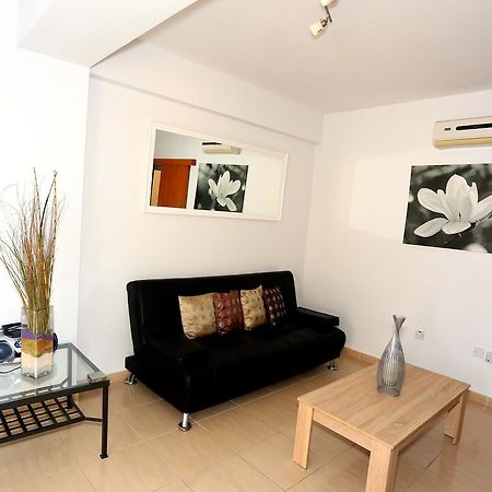 Penelope Court Apartment 102 Larnaca Dış mekan fotoğraf